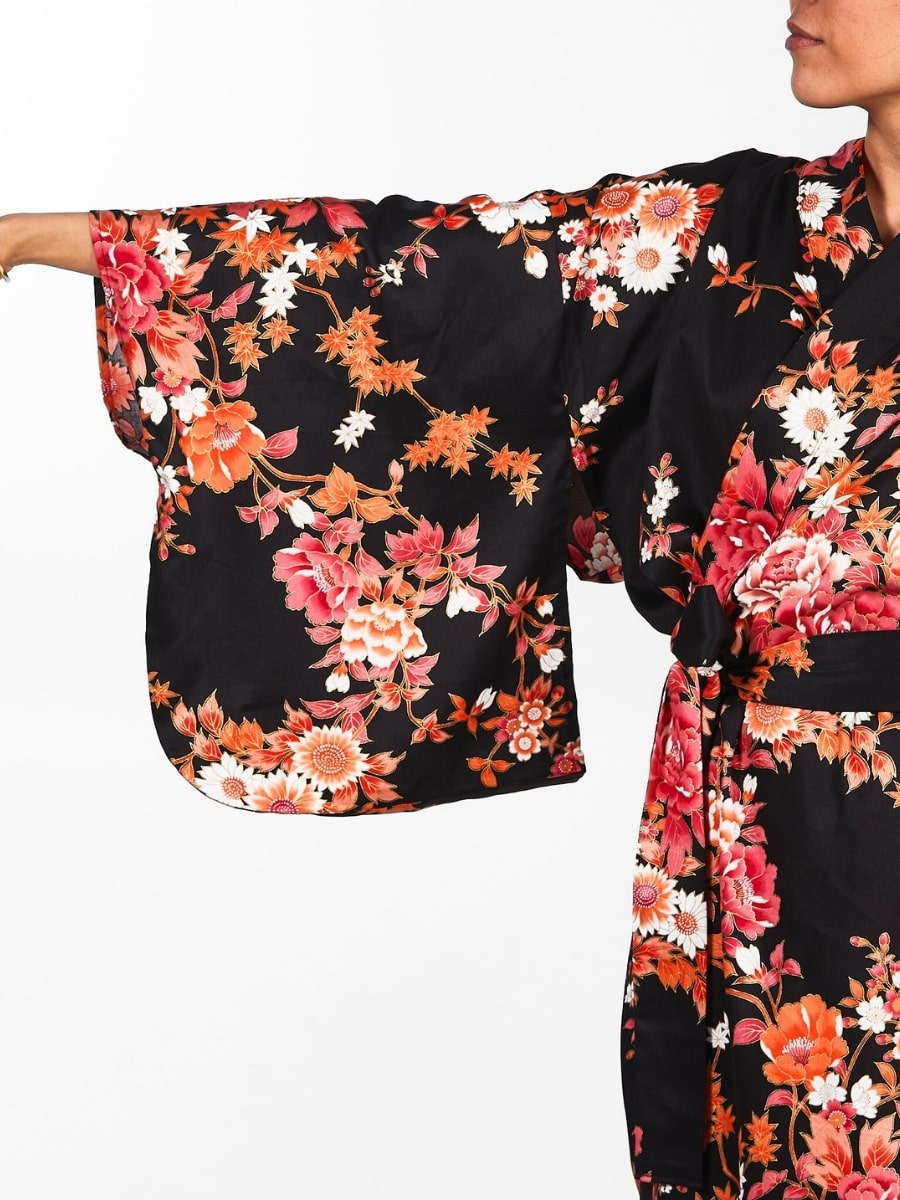 Japansk Kimono Sakura to Botan för kvinnor En storlek