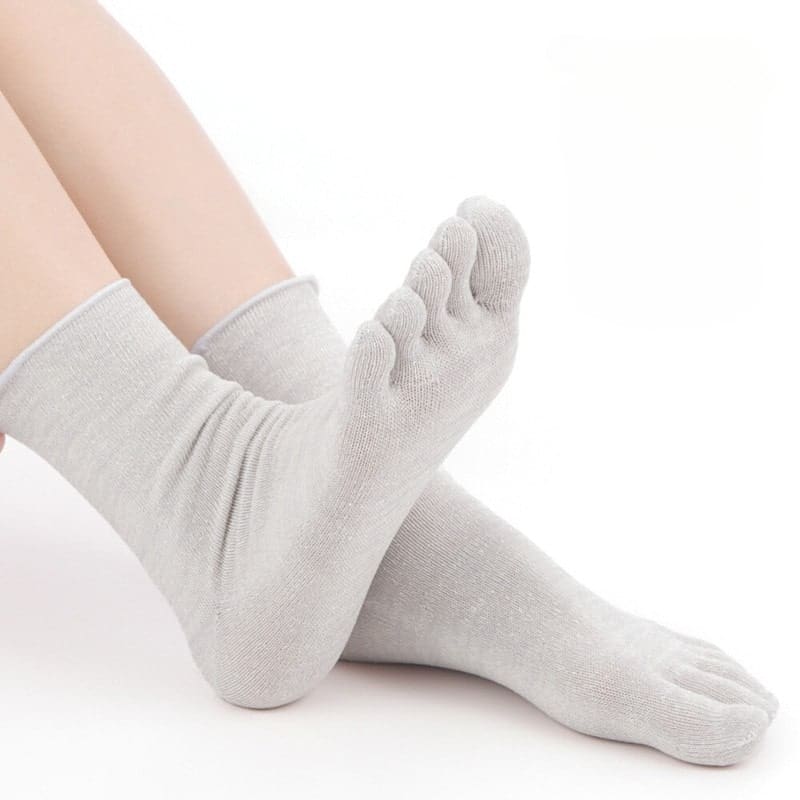 Japanska 5 fingers strumpor av naturfiber EU 35 38 / Grå