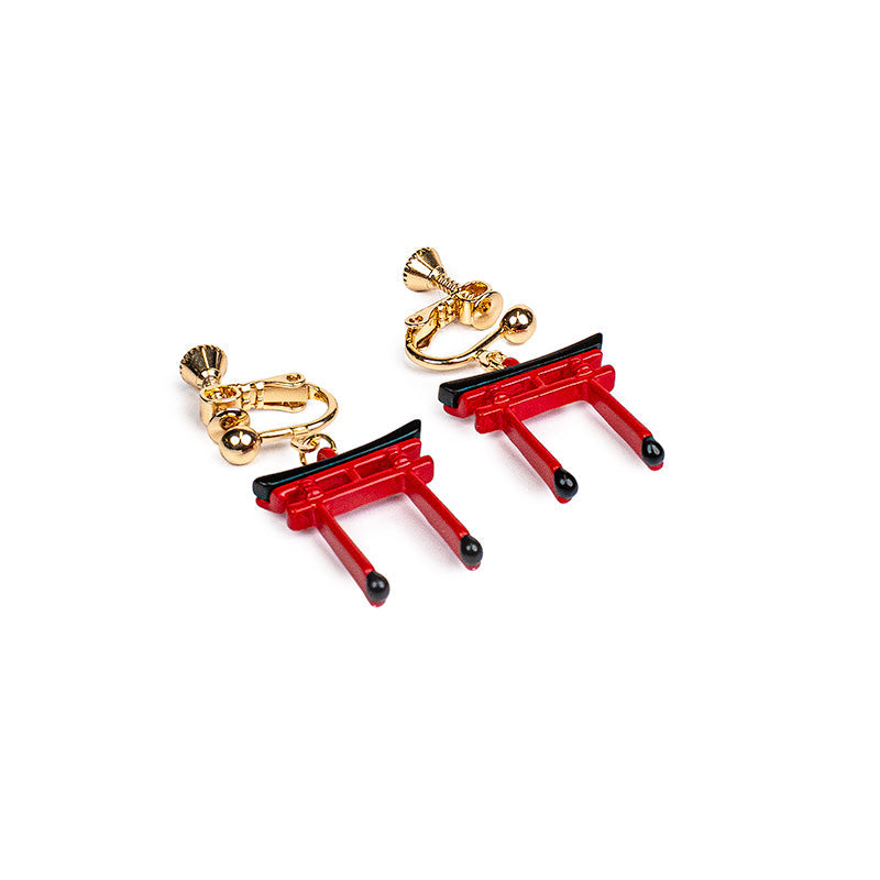 Japanska röda torii-örhängen Clips
