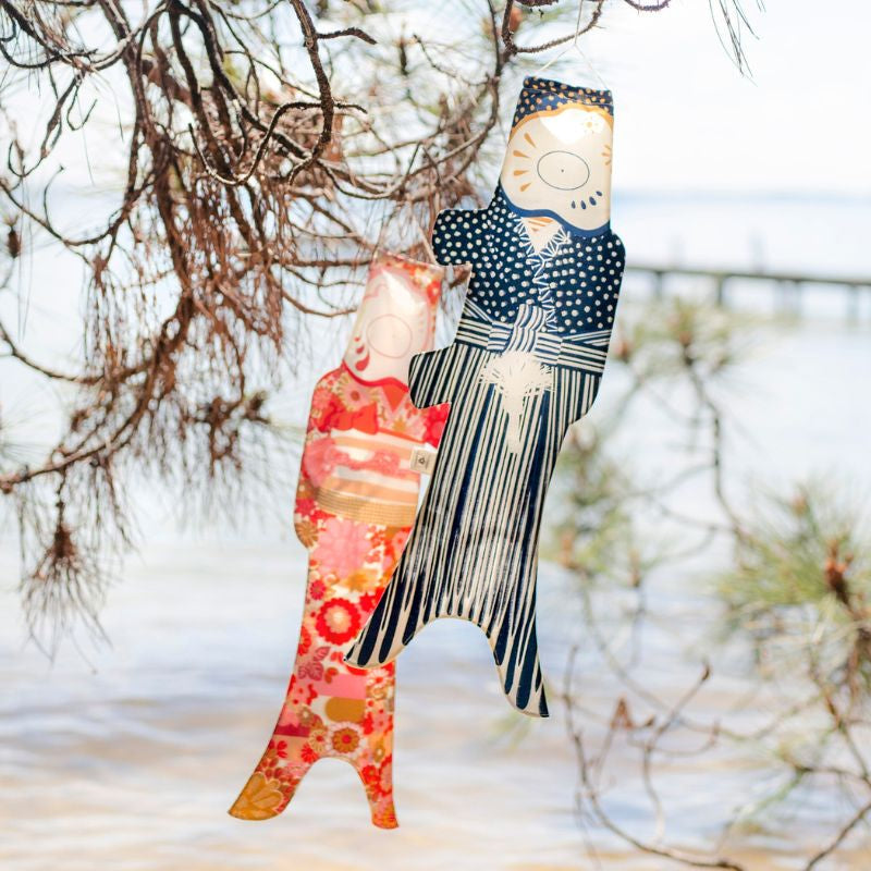 Koinobori blommig kimono 70 cm