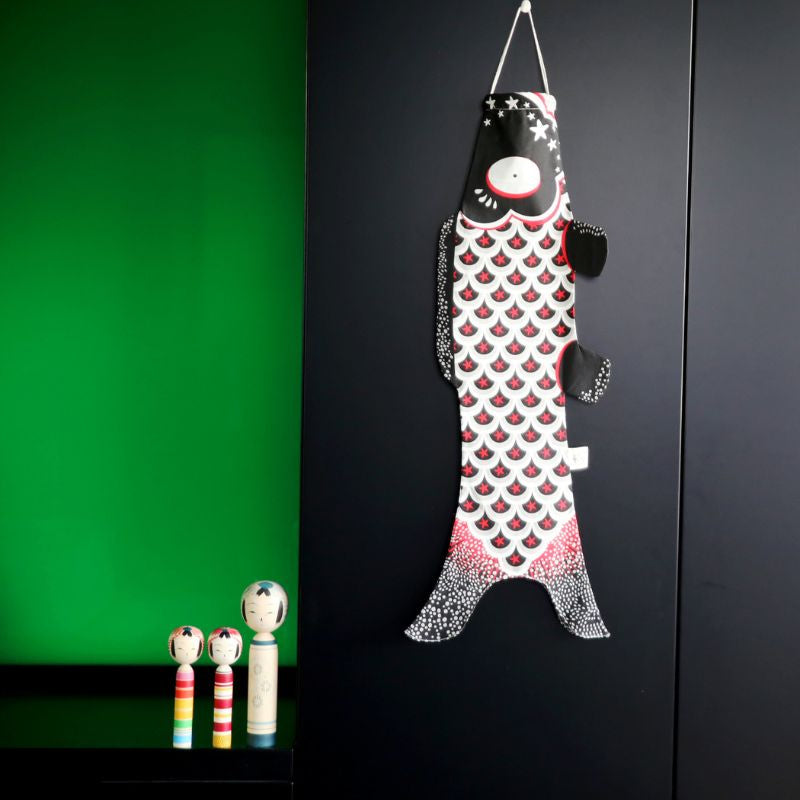 Koinobori Traditionell Svart & Vit 70 cm