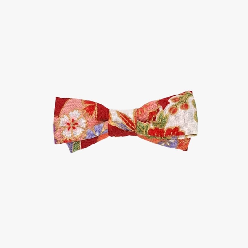 Lilla röda japanska hårspännet