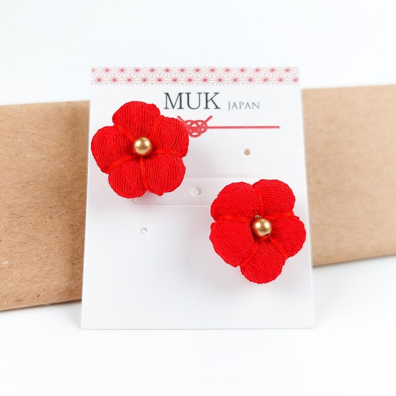 Örhängen med japanska blommor