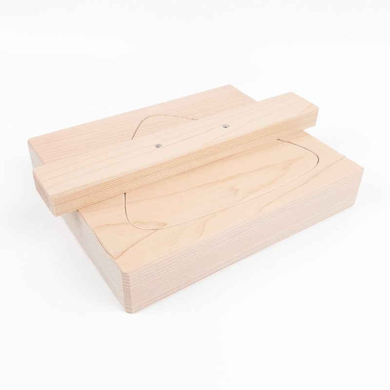 Onigiri XL gjutform Cypress trä