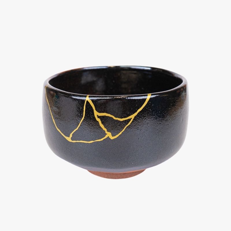 Svart japansk matchaskål Kintsugi
