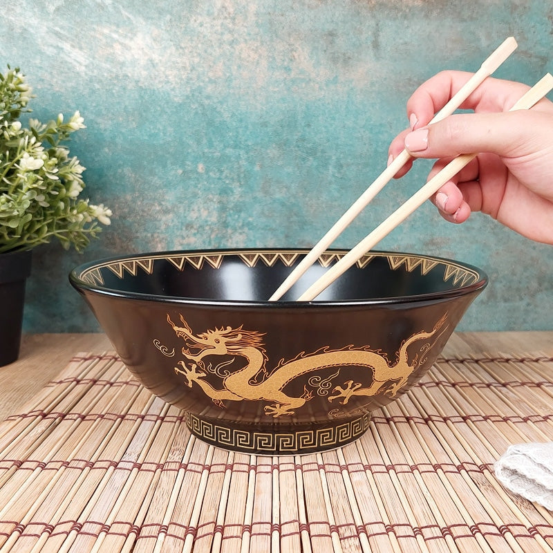 Svart japansk Ramen skål