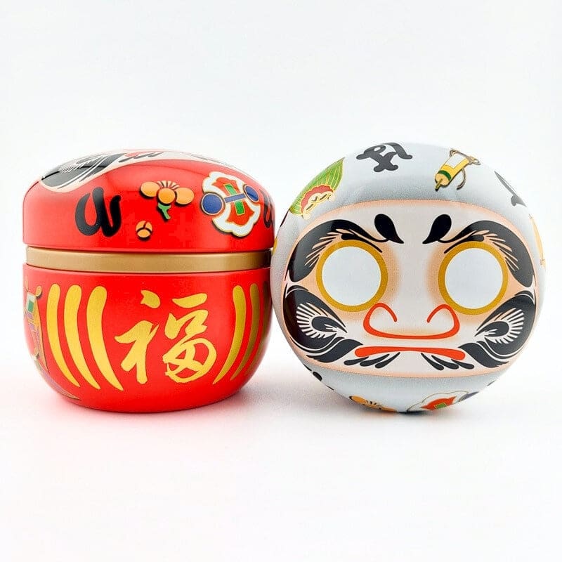 Daruma Teask i vit metall