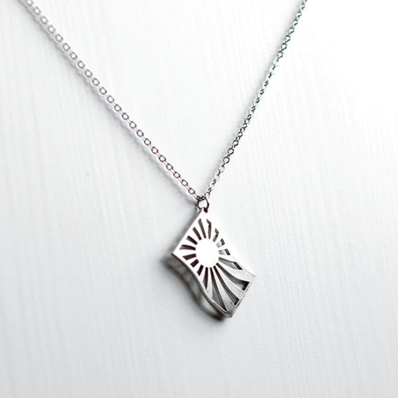 Halsband med japansk flagga