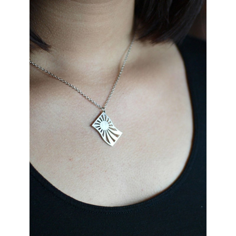 Halsband med japansk flagga
