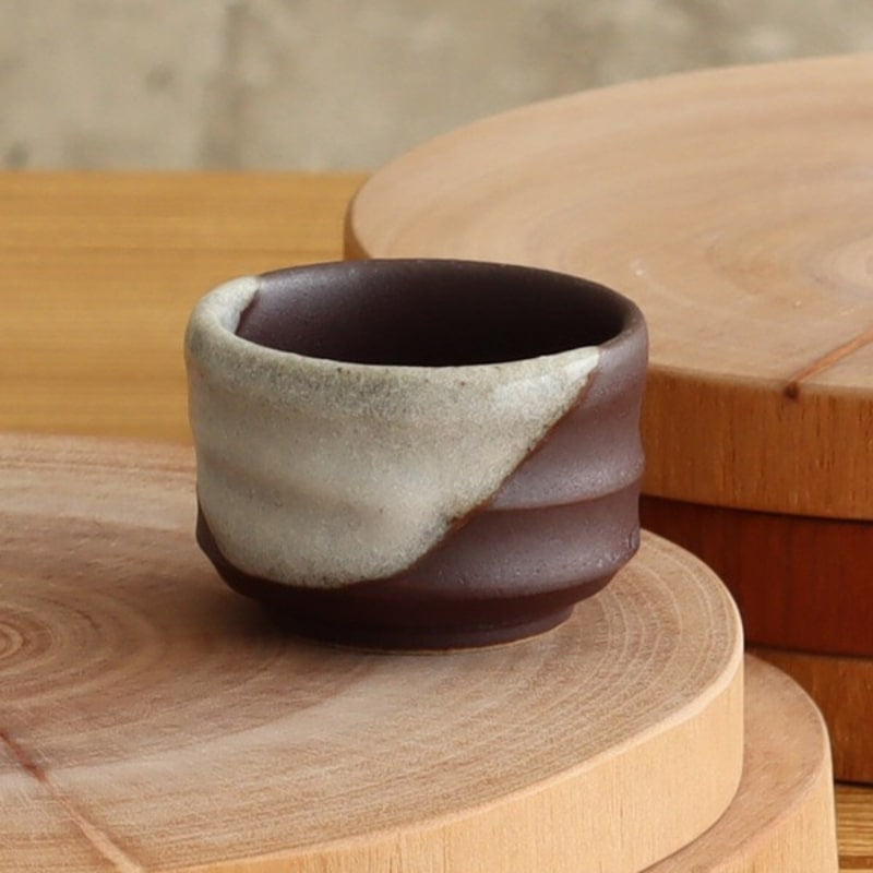 Handgjort japanskt sakeglas