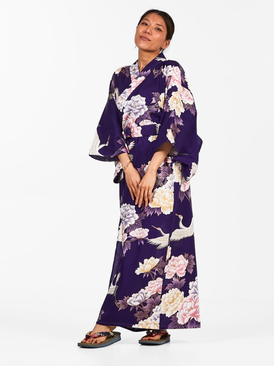 Japansk kimono för kvinnor Botan to Tsuru En storlek