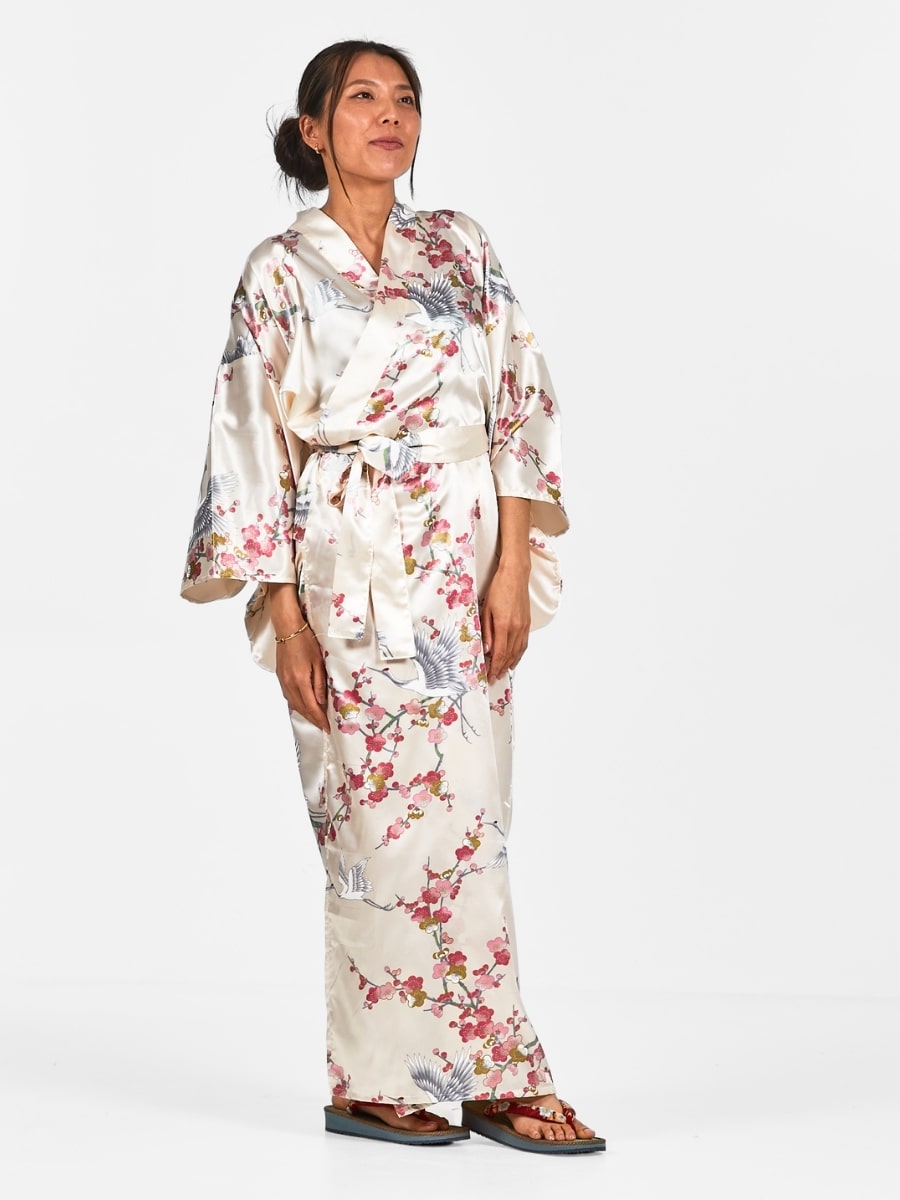 Japansk kimono för kvinnor Ume to Tsuru En storlek