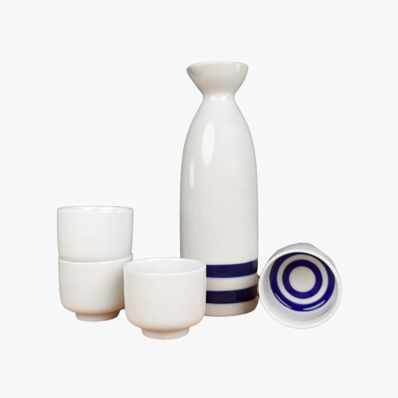 Japansk sake servering