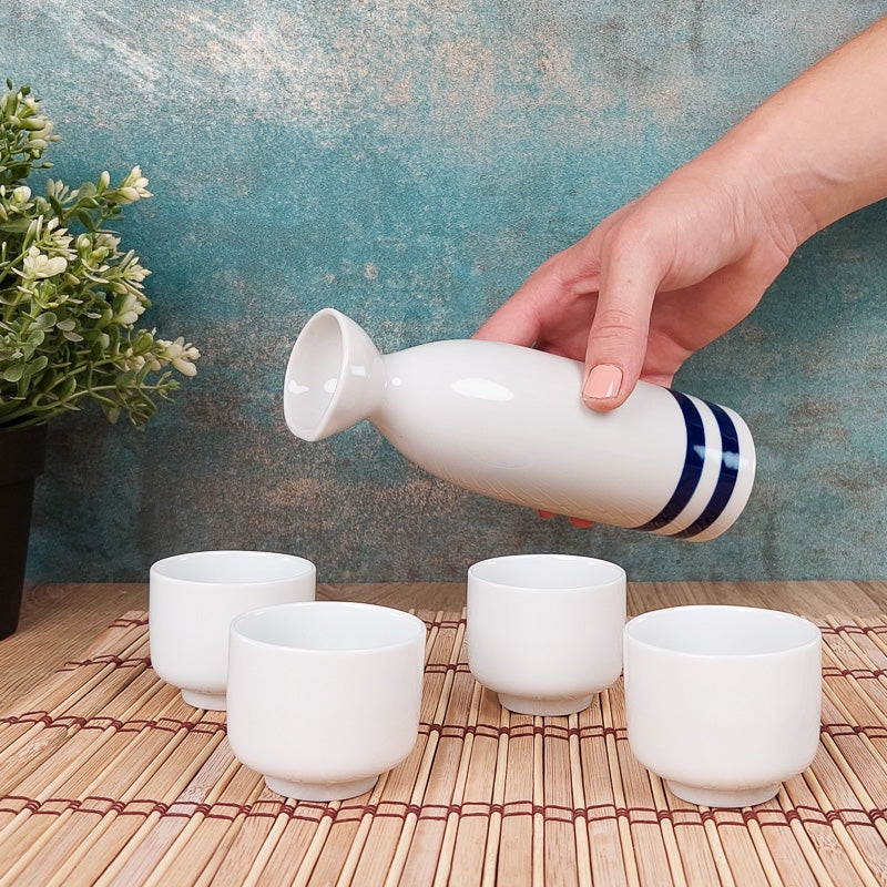 Japansk sake servering