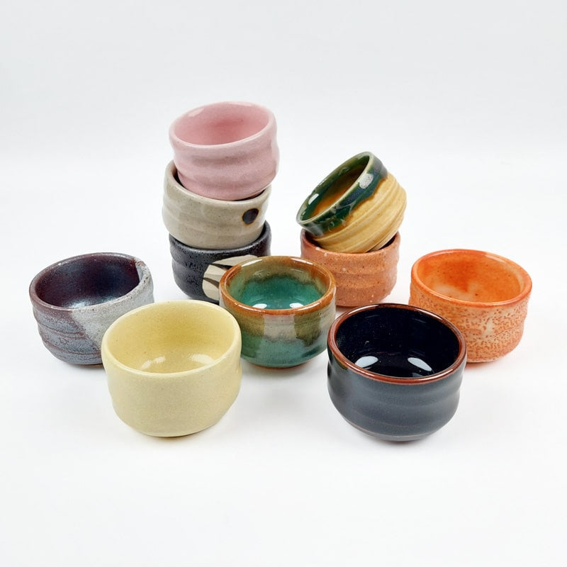 Japanska keramiska sakeglas