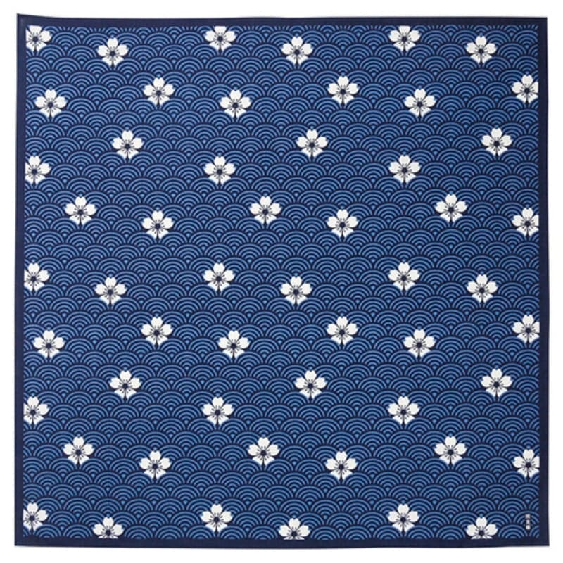 Japanskt Furoshiki Seigaiha mönster 70x70 cm