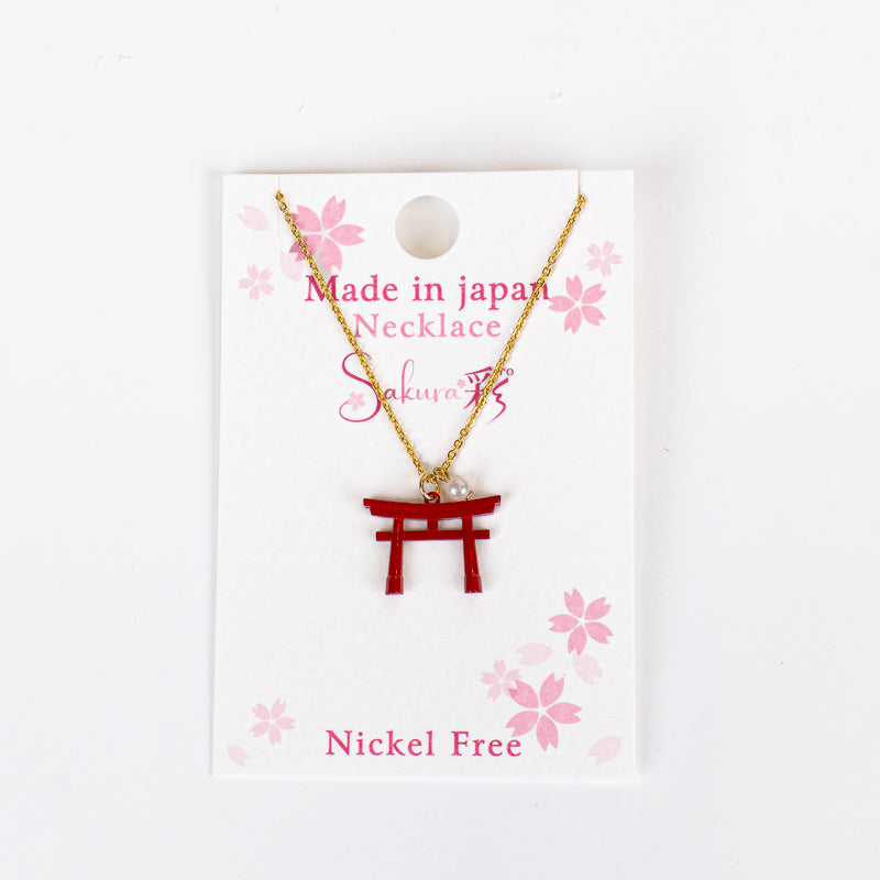 Japanskt halsband med torii-hängsmycke