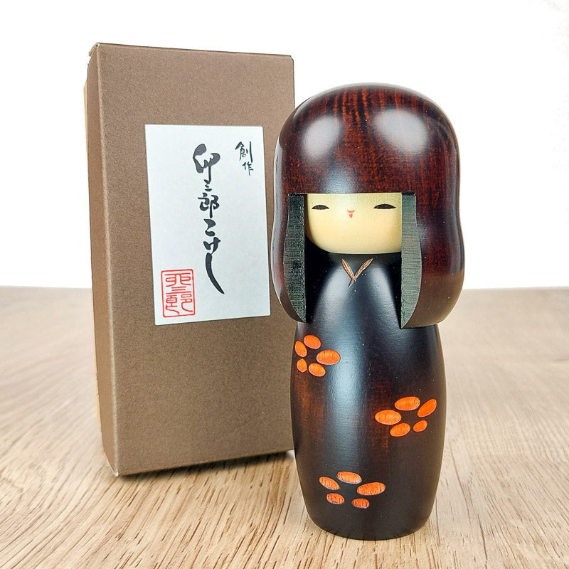 Sakura Kokeshi docka
