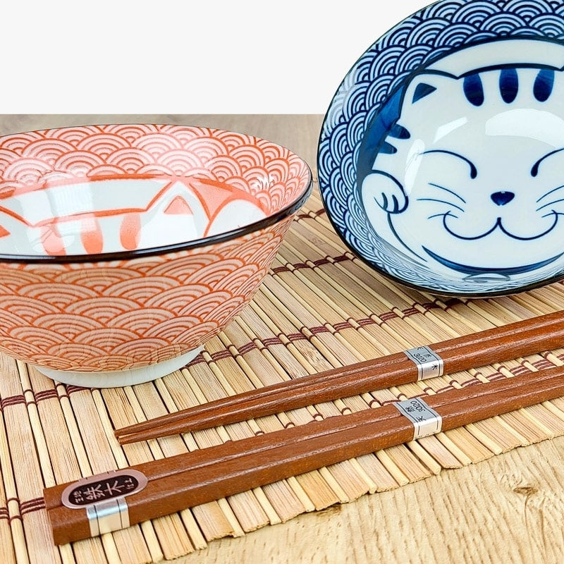 Set med 2 japanska kattskålar