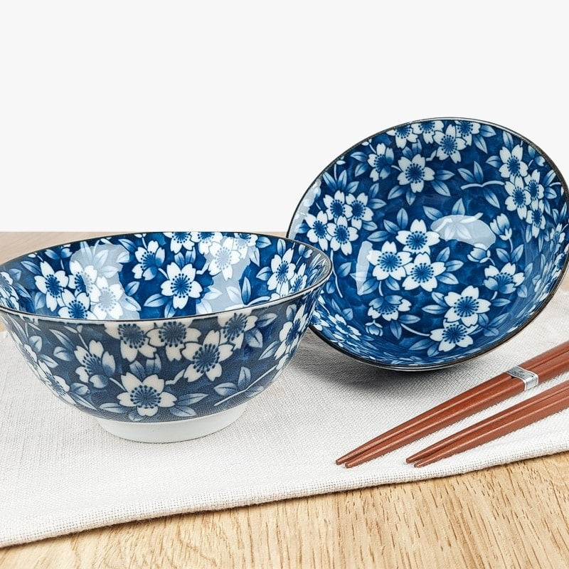 Set med 2 japanska risskålar