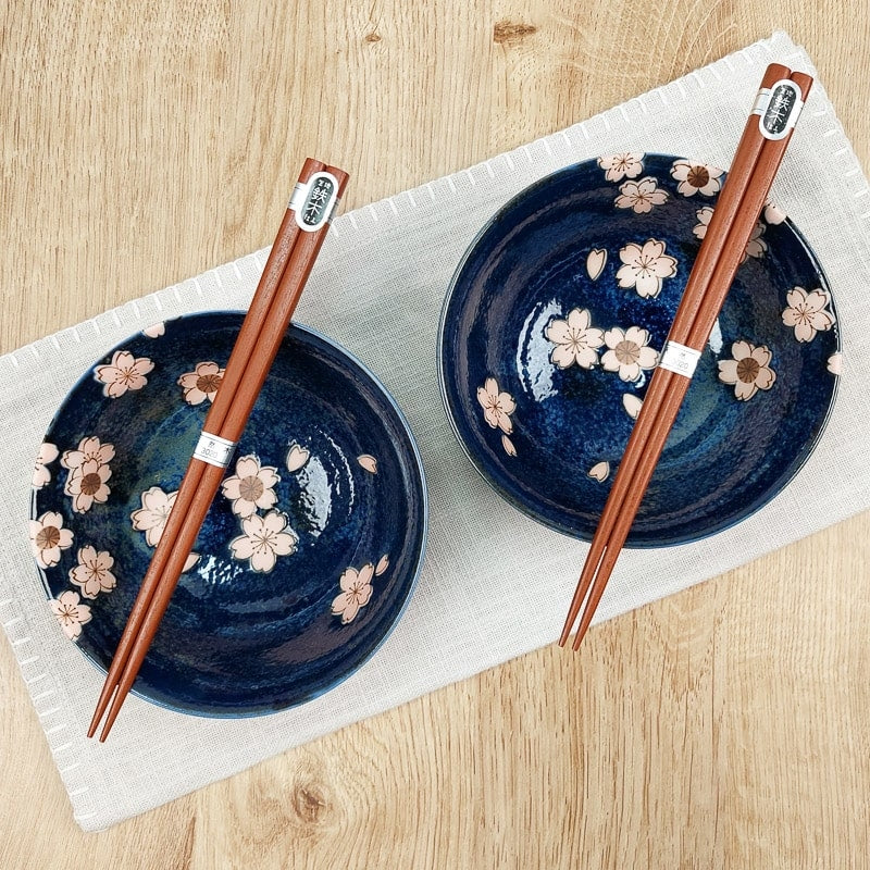 Set med 2 japanska Sakura skålar