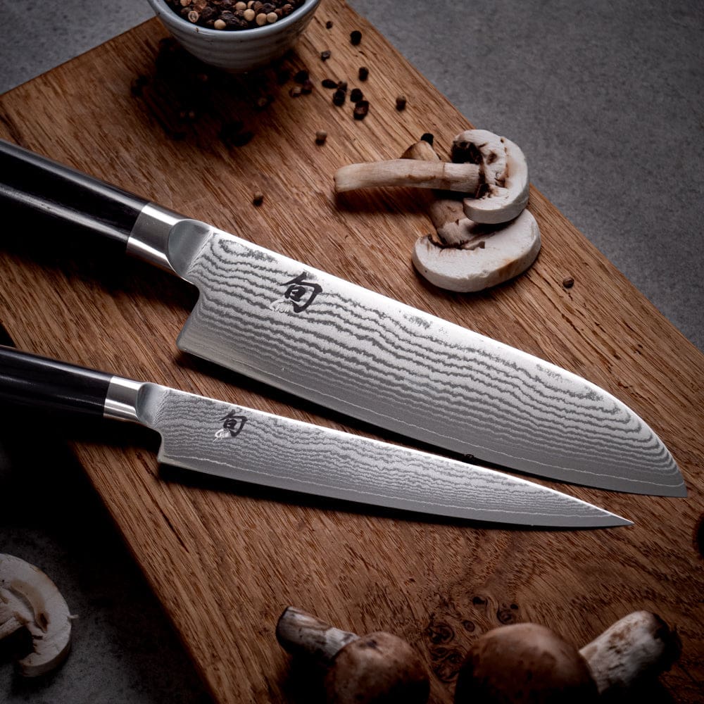 Set med 2 Shun Classic knivar Universal och Santoku