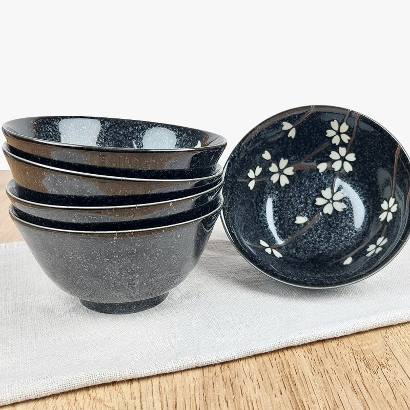 Set med 5 japanska vårskålar
