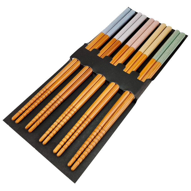 Set med 5 par ätpinnar i bambu