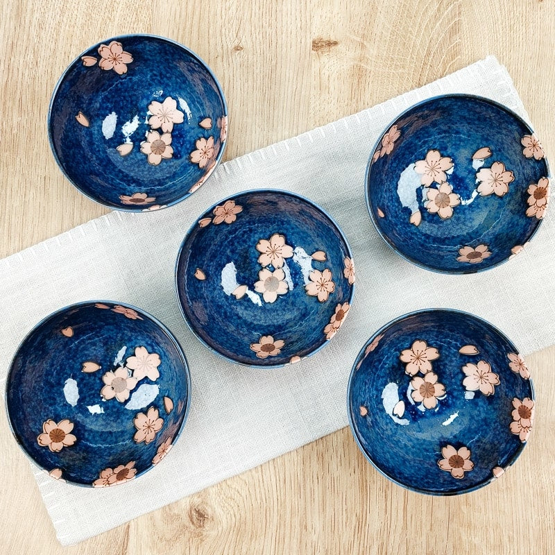 Set om 5 japanska Sakura skålar