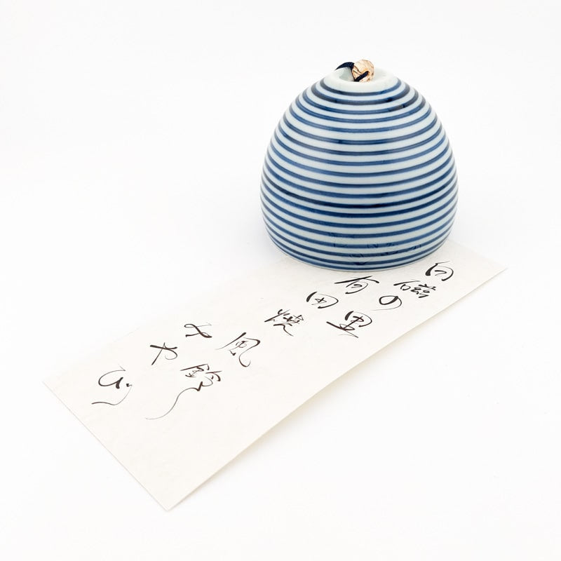 Vindspel i japanskt porslin